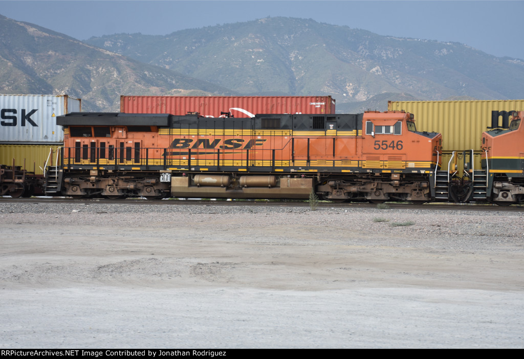 BNSF 5546